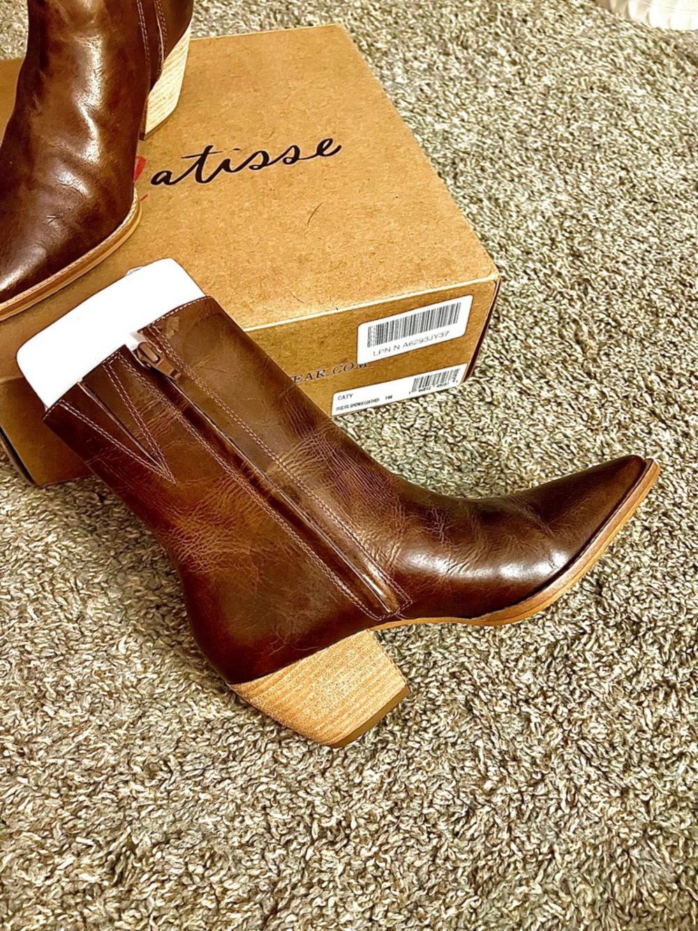 NWT Matisse Caty Rustic Brown Leather Pointed Ankle Bootie Size 7 - Picture 5 of 13